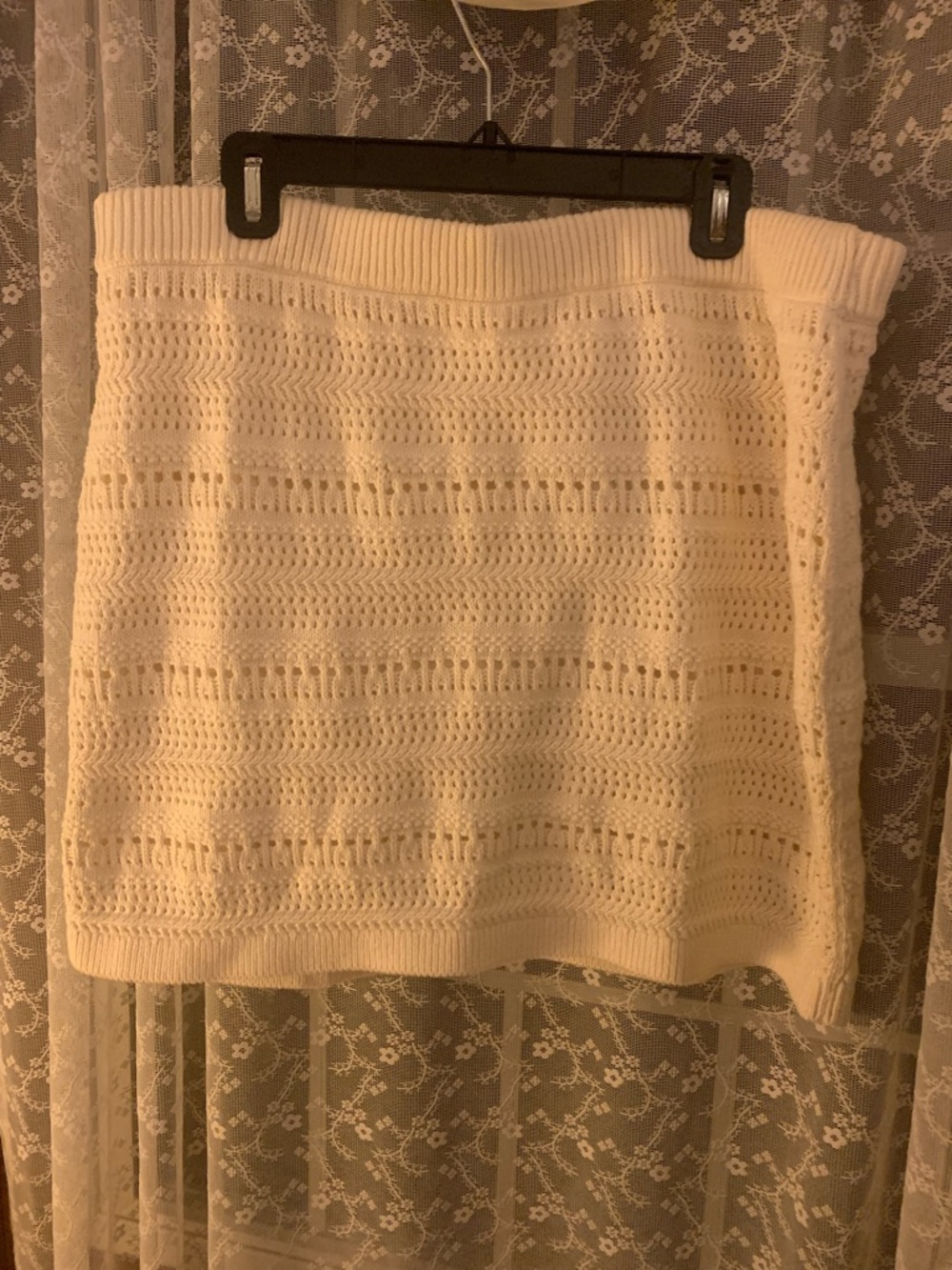 GAP Cream Crochet Mini Skirt
